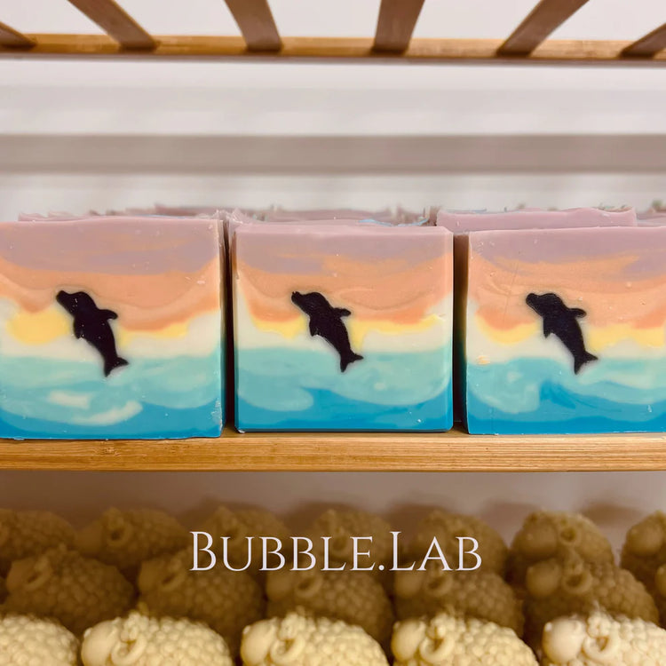 BUBBLE.LAB Sunset & Dolphin Artisan Cold Process Soap