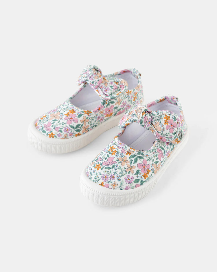 Walnut Mary Millie Canvas - Ditzy Meadow Pink