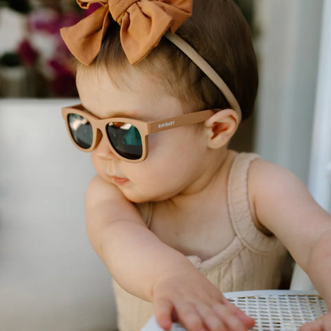 BUKIBABY 0-2 Baby B-Shades with Head Strap Chocolate Cake