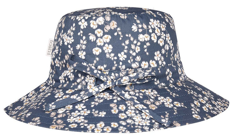 Toshi Sunhat Stephanie Mon