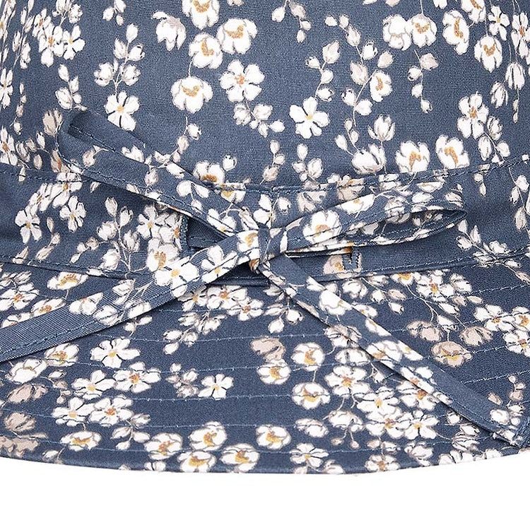 Toshi Sunhat Stephanie Moon