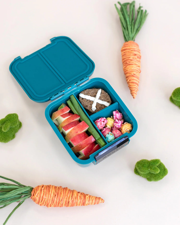 Lunch Punch Easter Sandwich Cutter & Bento Set