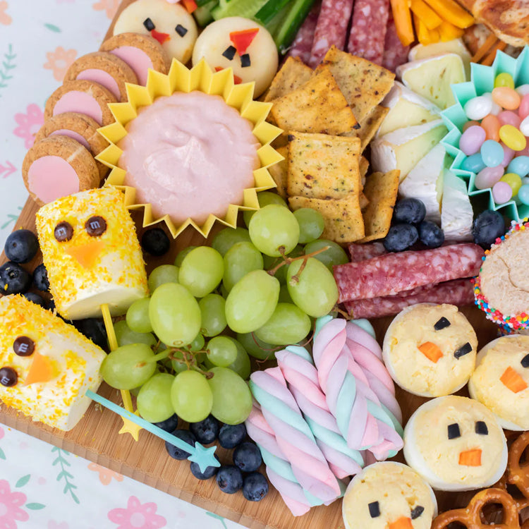 Lunch Punch Easter Sandwich Cutter & Bento Set