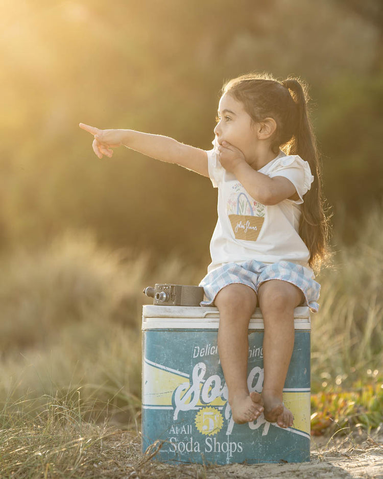 BEBE BONNIE ORGANIC FLOWER Tee and Shorts Set with Free Jiggle & Giggle Elephant / Playful Pups Special Combo