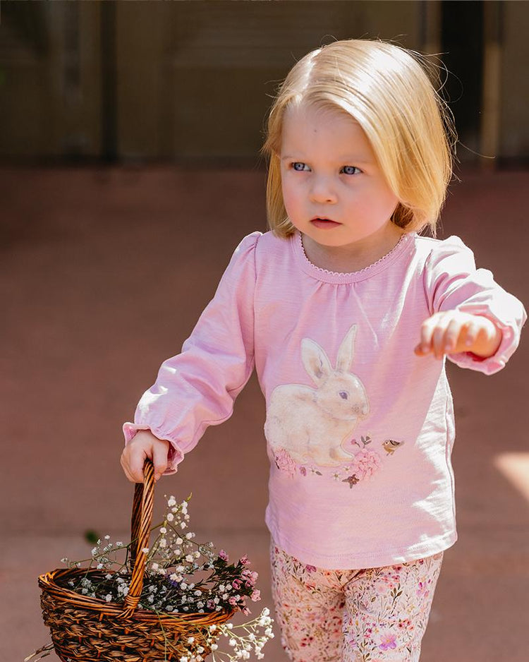 BEBE FLOSSY BUNNY TEE