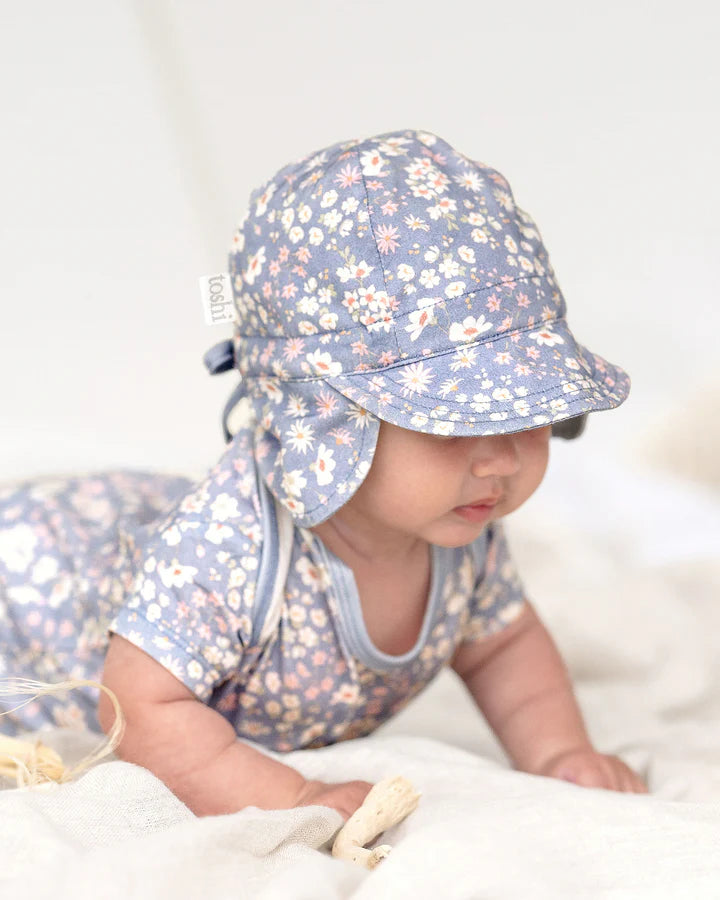 Toshi Flap Cap Bambini/Eva Dusk