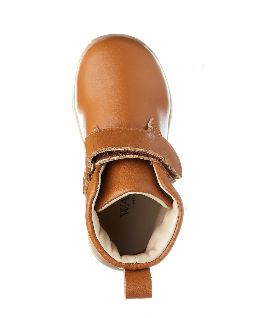 WALNUT ROVER LEATHER STRAP BOOT - TAN