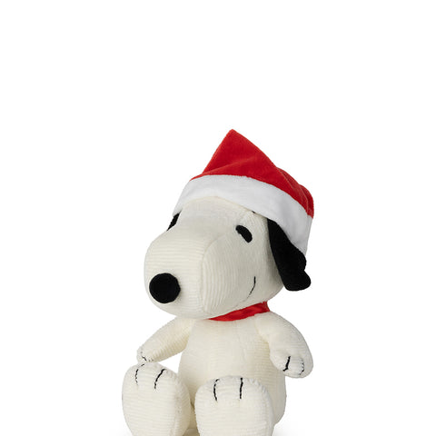 Snoopy Sitting with Christmas Hat - 17 cm