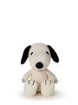 Snoopy Sitting With Scarf - 17 cm