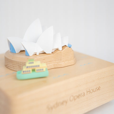 Wonderful life  Sydney Opera  House - City  Wooden Music Box  (Canon in D)