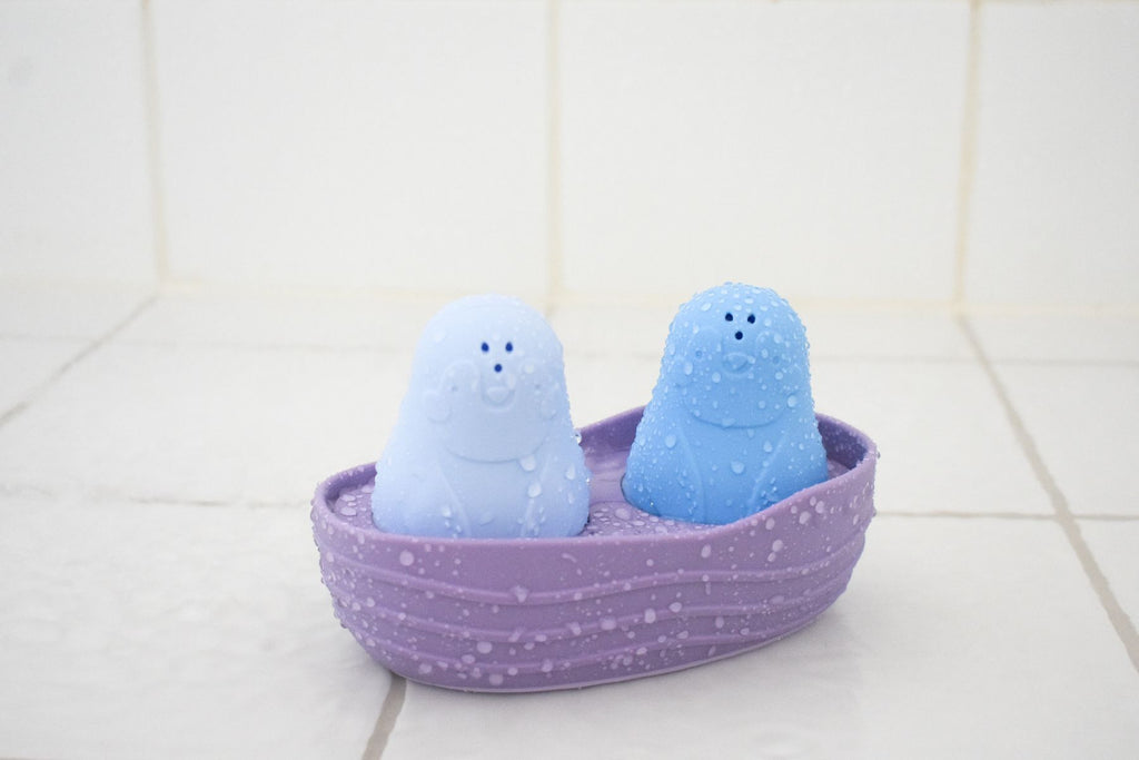 SILICONE PENGUINS BATH BOAT PURPLE