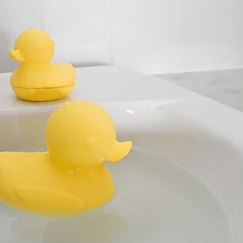 SILICONE BATH DUCKS 2PCS SET PACK