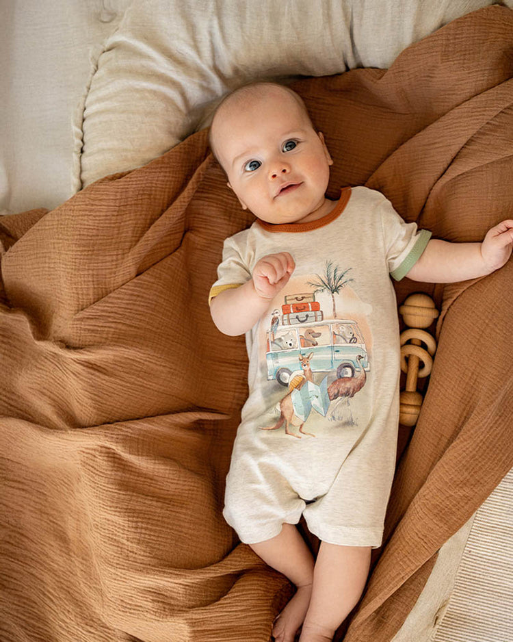 BEBE  IVAN CAMP SCENE SS  ROMPER
